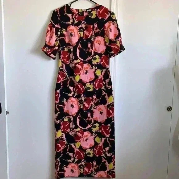 BNWOT Zara Women’s floral midi  dress size M - Picture 2 of 4